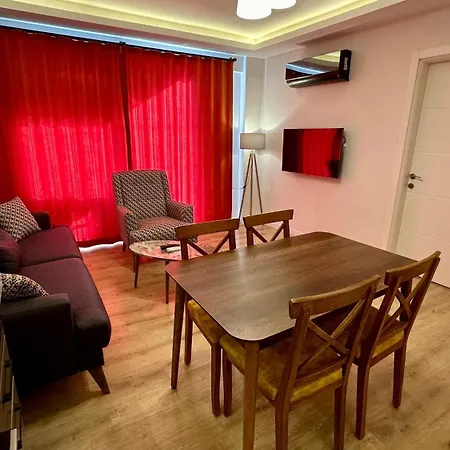 A Comfortable, Peaceful Place With Pool Apartment