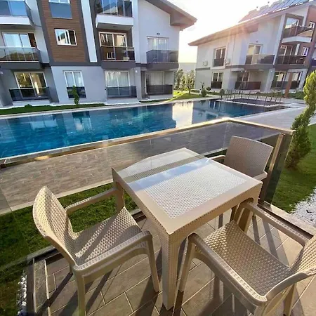 A Comfortable, Peaceful Place With Pool Apartment