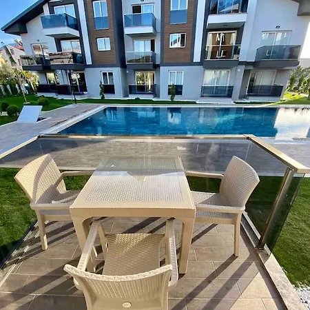A Comfortable, Peaceful Place With Pool Apartment *